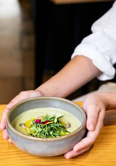 Gazpacho verde con berberechos - Saúl Sanz - TerZio