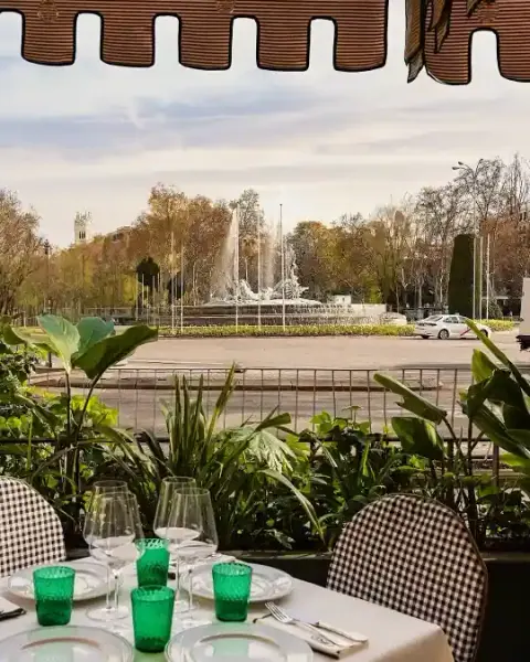 Chez Madrid estrena terraza con las mejores vistas a la Plaza de Neptuno